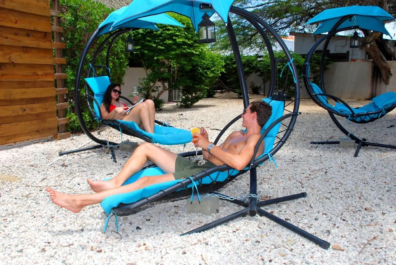 Van Gogh Inn Aruba Palm Beach Hotel