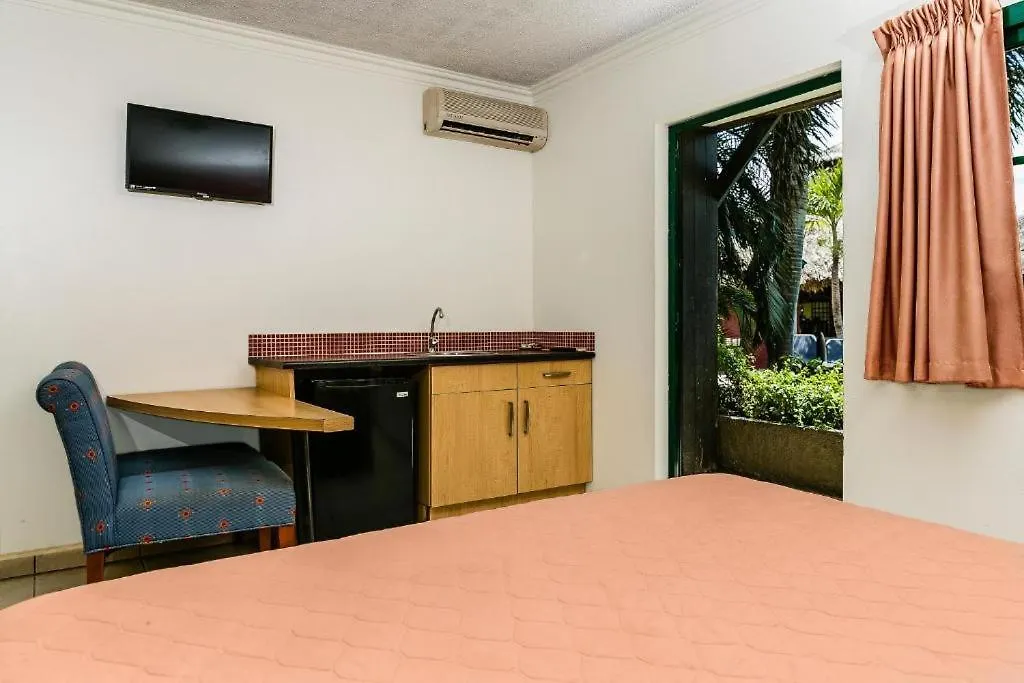 Van Gogh Inn Aruba Palm Beach