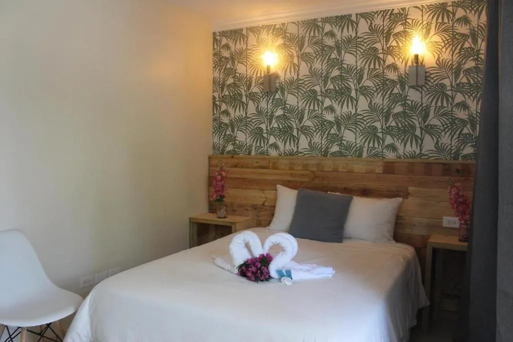 Van Gogh Inn Aruba Palm Beach Aruba
