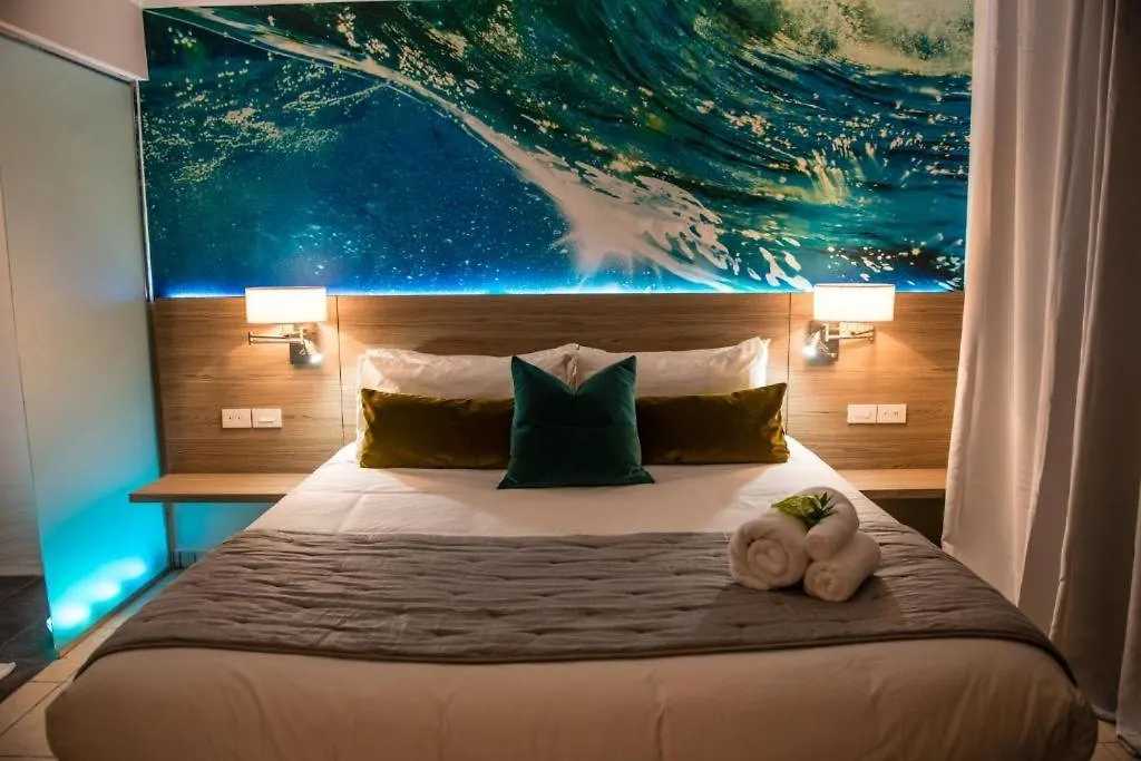 Hotel Van Gogh Inn Aruba Palm Beach