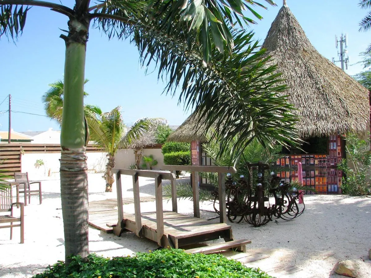 Van Gogh Inn Aruba Palm Beach Hotel
